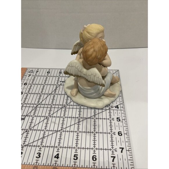 Home Interiors Gifts -  Porcelain Figurine Kissing Angels # 8838 - 4 3/4" tall - Picture 13 of 14